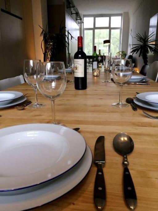 Апартаменты 200Qm Loft For Friends And Family - On The Spree! Берлин Экстерьер фото