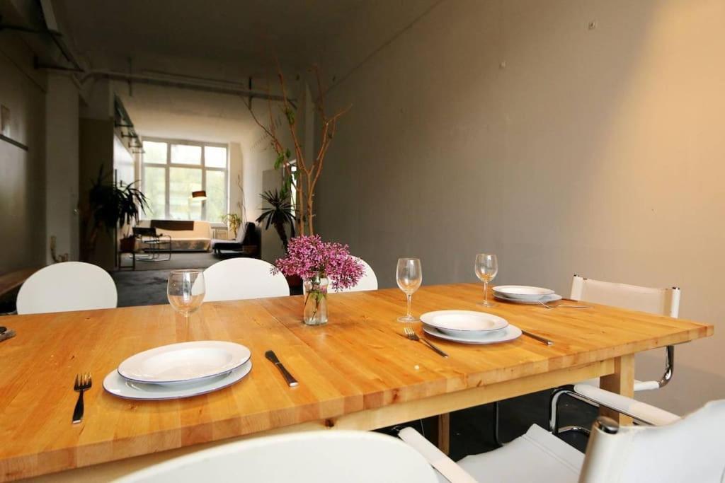 Апартаменты 200Qm Loft For Friends And Family - On The Spree! Берлин Экстерьер фото
