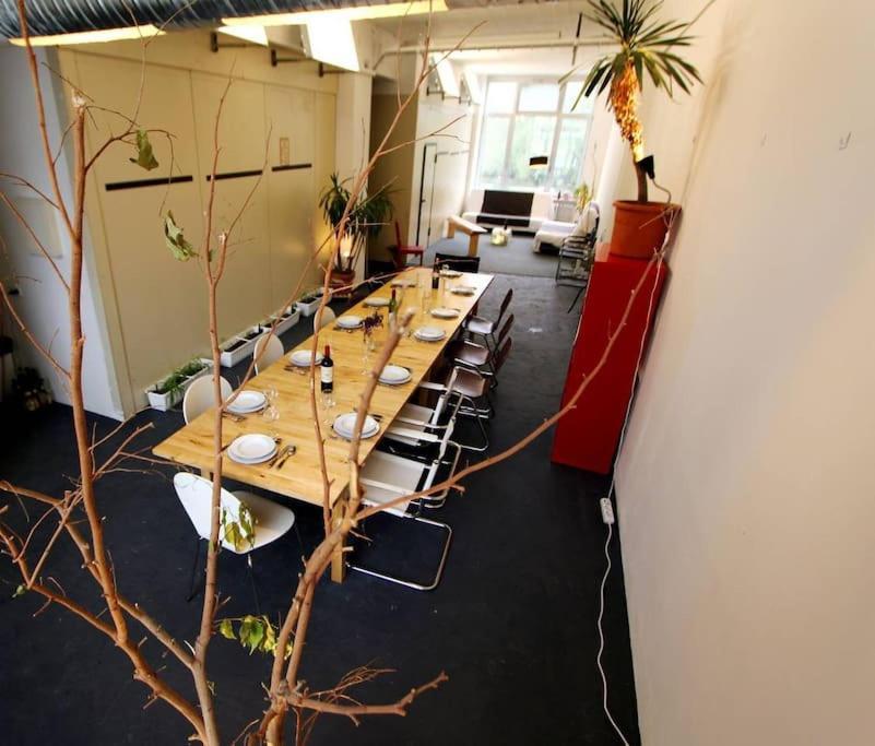 Апартаменты 200Qm Loft For Friends And Family - On The Spree! Берлин Экстерьер фото