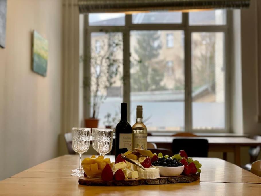 Апартаменты 200Qm Loft For Friends And Family - On The Spree! Берлин Экстерьер фото